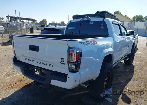 2019 Toyota Tacoma Trd Sport z USA, uszkodzony, nr VIN 3TMCZ5AN9KM210767